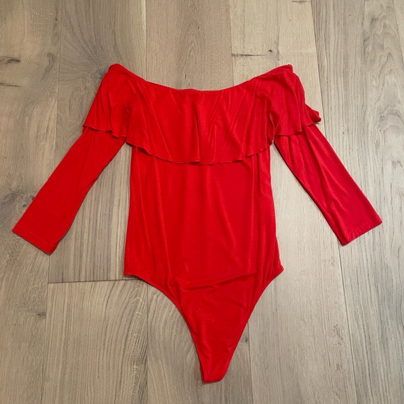 Aritzia Wilfred Bodysuit - Picture 1 of 2